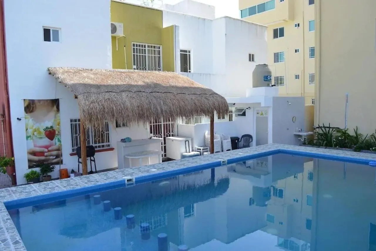 Tranquility House Cancun 0*,  Mexico